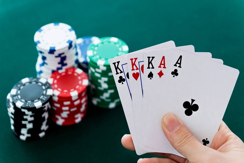 Những đặc điểm nổi bật của Poker đổi thưởng online